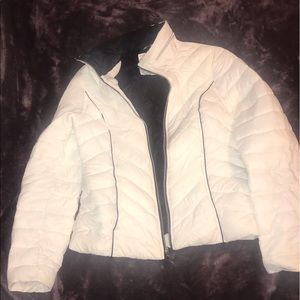 White Nautica puffer jacket (packable)